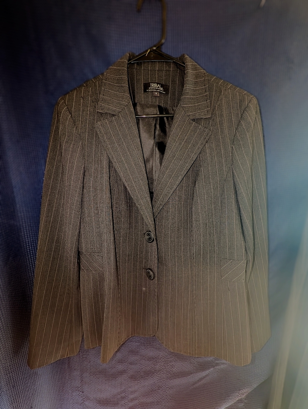 Black Pinstripe Women's 2piece Suit Sz 8